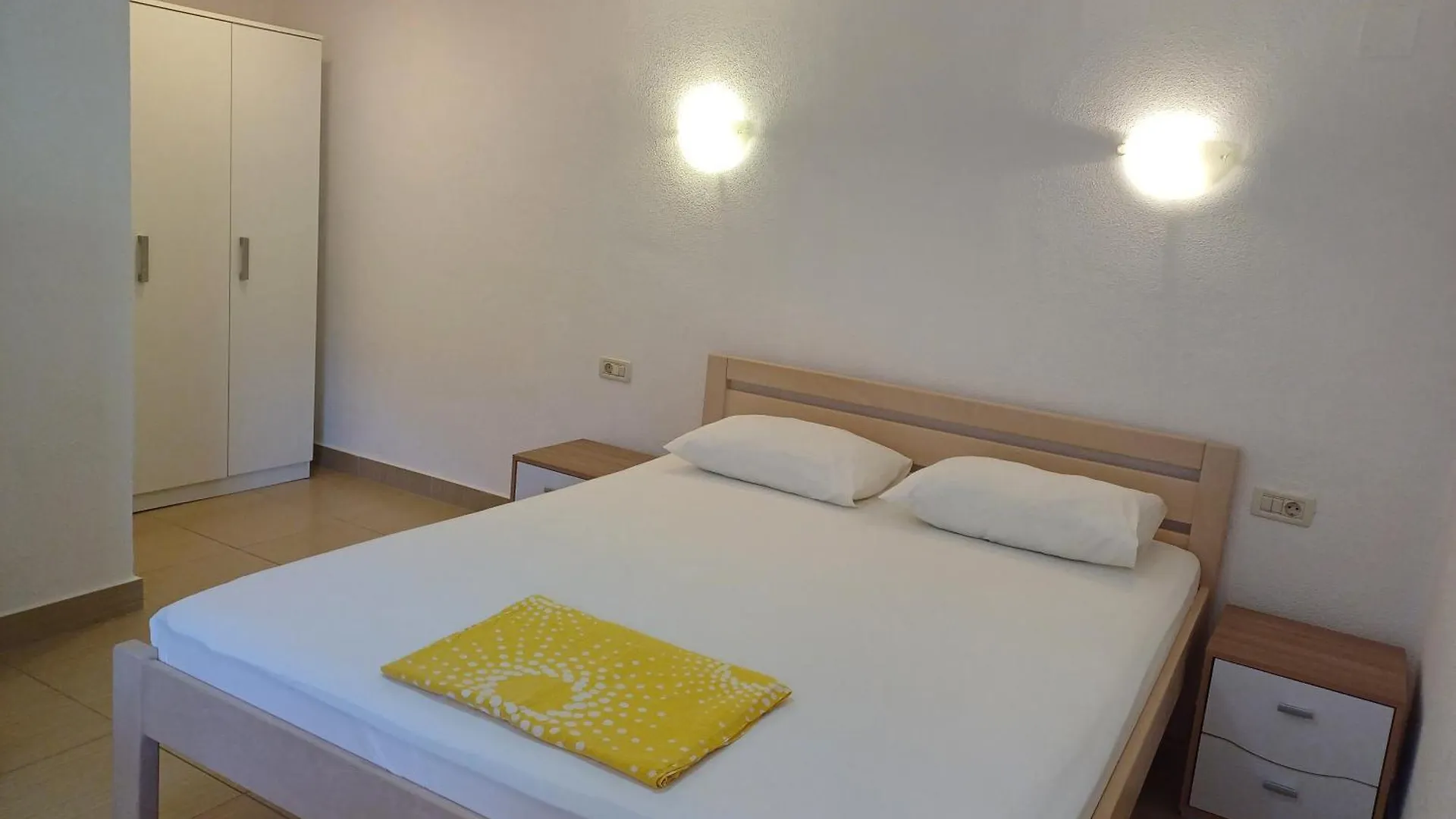 Apartmani Ante 特罗吉尔 克罗地亚