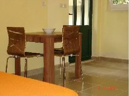 Apartmani Ante 特罗吉尔 公寓